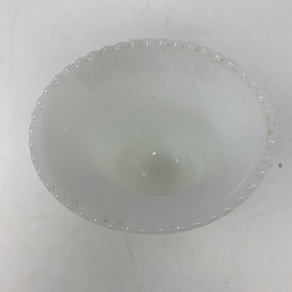 Milk glass vase oval pedestal EO Brody vintage Made in USA 5” - Picture 7 of 8